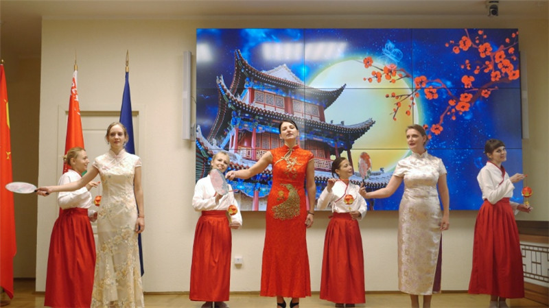 白俄羅斯國(guó)立大學(xué)孔子學(xué)院的中秋晚會(huì)。受訪者供圖