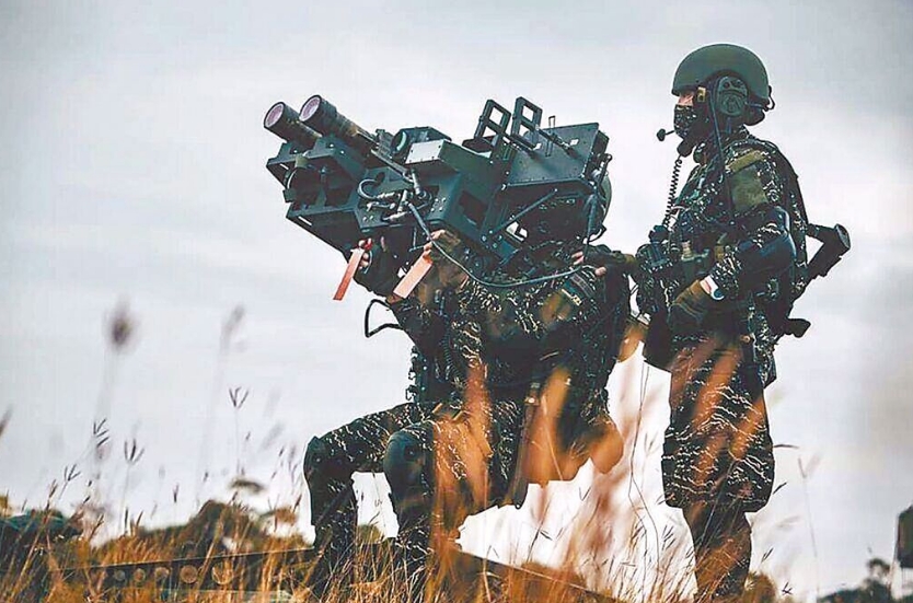 臺海軍陸戰(zhàn)隊肩抗“毒刺”導彈發(fā)射器準備射擊。圖片來源：臺灣“中時新聞網”。