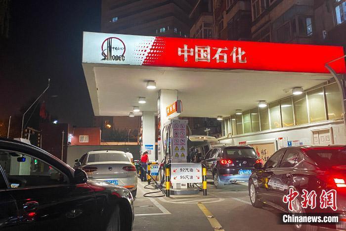 資料圖：加油站。 中新財(cái)經(jīng) 葛成 攝