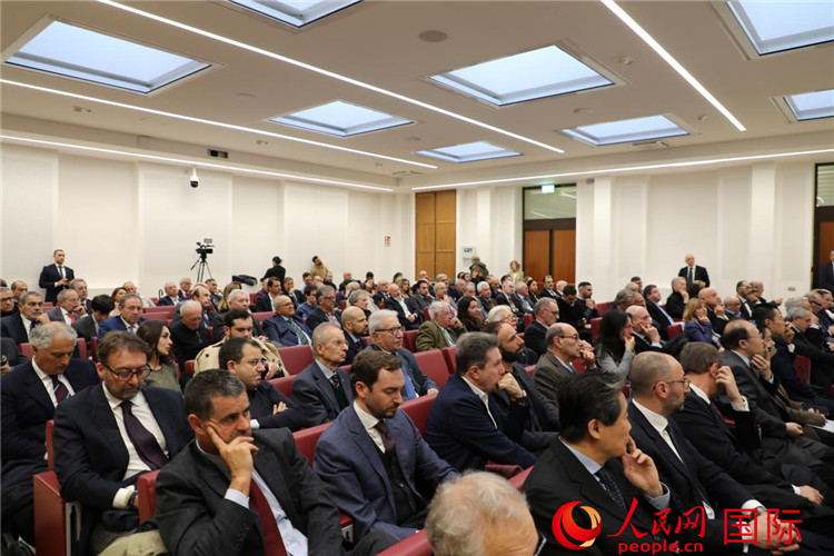 會議現(xiàn)場。人民網(wǎng)記者 謝亞宏攝