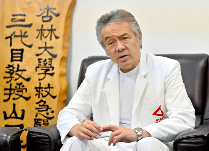 日本杏林大學(xué)醫(yī)學(xué)部教授山口芳裕。（圖片來源：《朝日新聞》）