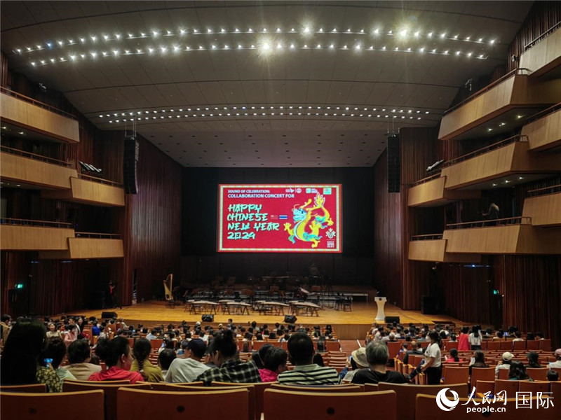 “歡慶之聲—2024歡樂(lè)春節(jié)音樂(lè)會(huì)”14日在泰國(guó)瑪希隆王子音樂(lè)廳舉行。人民網(wǎng)記者 楊一攝