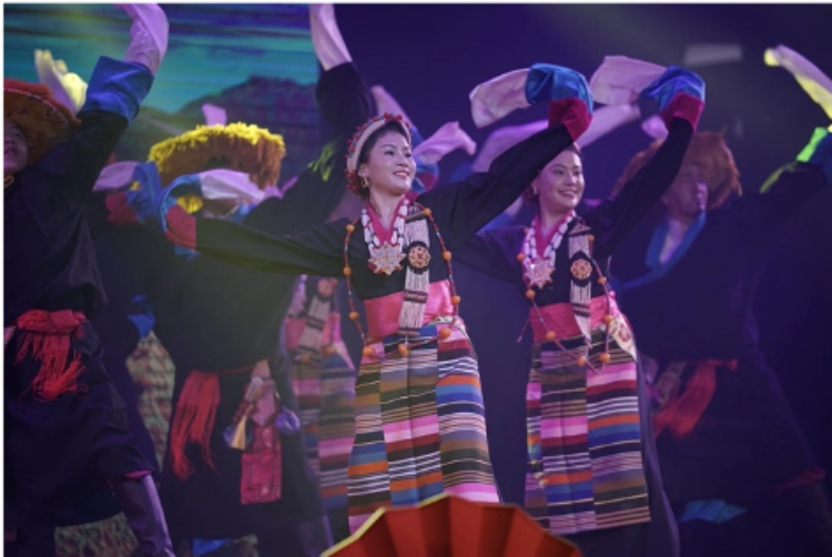 圖為2024“歡樂春節(jié)”中泰互致新春賀辭活動現(xiàn)場。 中國駐泰國大使館文化處供圖
