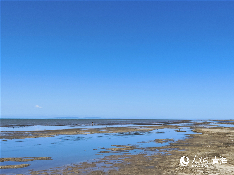   青海湖仙女灣。人民網(wǎng) 張莉萍攝