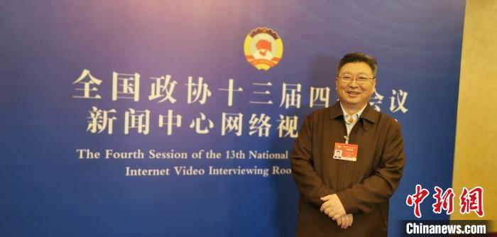 圖為全國政協(xié)委員、青海省統(tǒng)戰(zhàn)部部長公保扎西。受訪者供圖