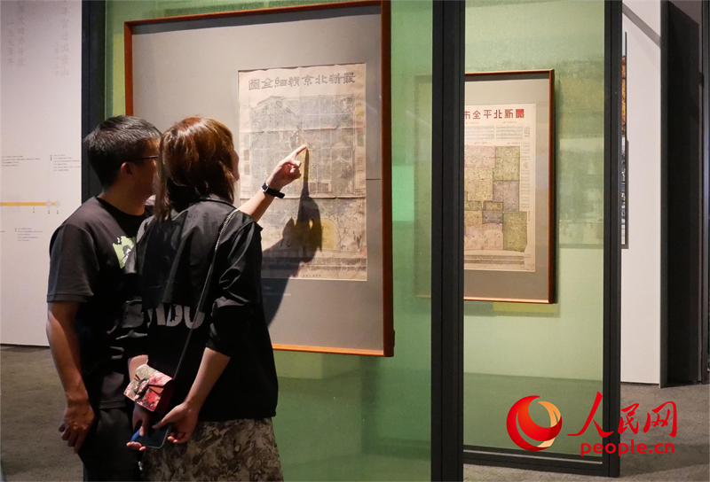 國(guó)際博物館日來(lái)臨之際，觀眾在首都博物館參觀。人民網(wǎng)記者 韋衍行攝