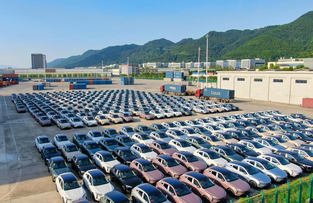 05 重慶整車進(jìn)口口岸。華龍網(wǎng) 通訊員 郭晉 攝