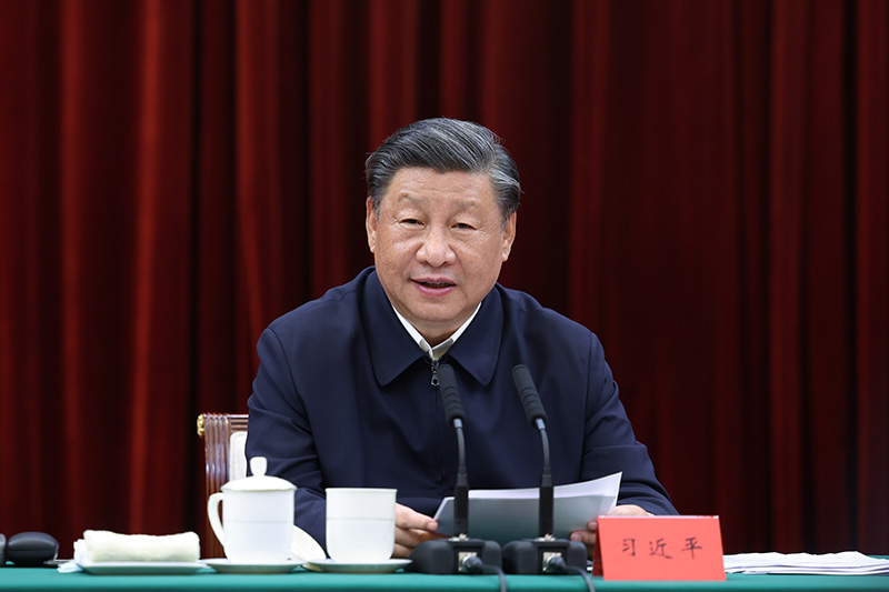 2023年10月12日下午，中共中央總書記、國家主席、中央軍委主席習近平在江西省南昌市主持召開進一步推動長江經濟帶高質量發(fā)展座談會并發(fā)表重要講話。新華社記者 鞠鵬 攝