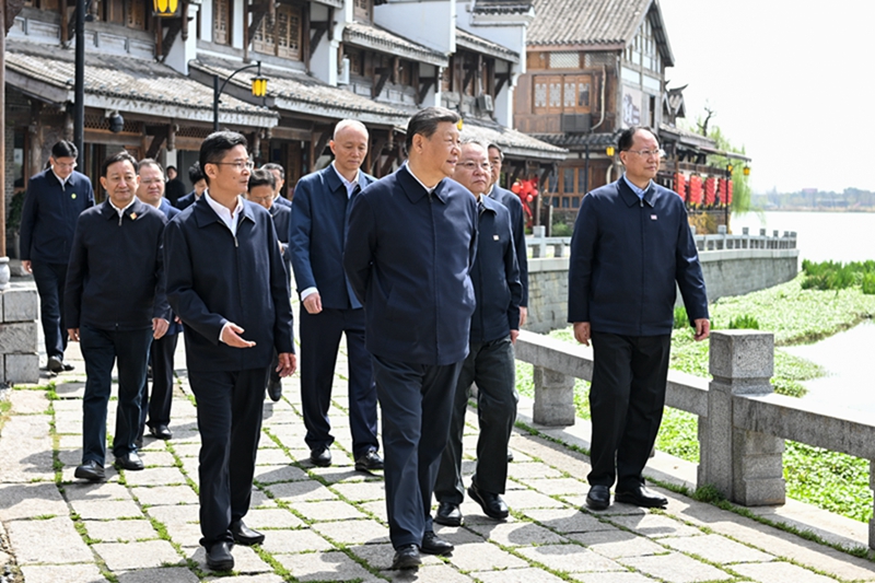 2024年3月19日，習(xí)近平總書記在湖南常德河街考察。