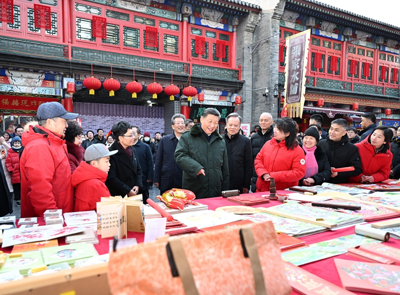 2024年2月1日，習(xí)近平總書(shū)記在天津古文化街考察。
