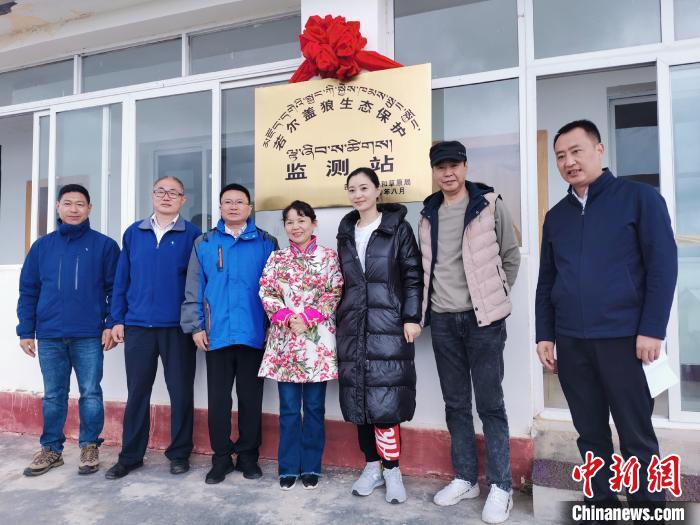 揭牌儀式現(xiàn)場。　張楊 攝