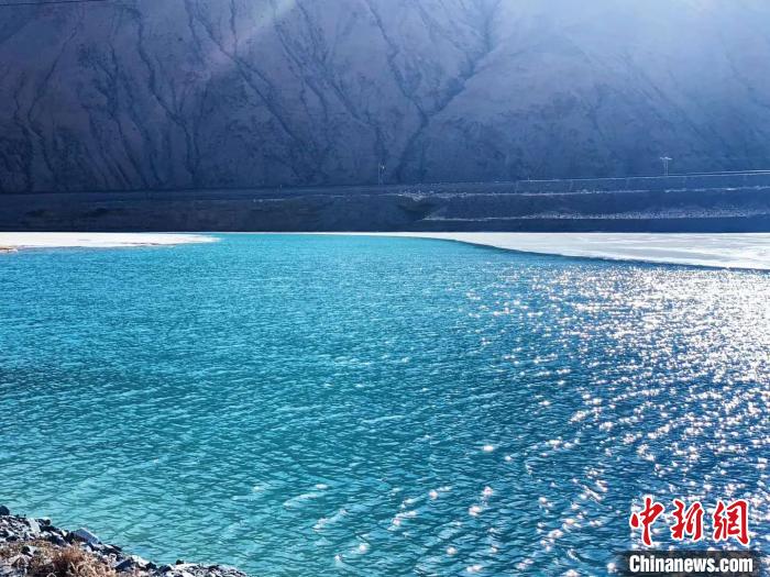 長(zhǎng)江源頭河流、湖泊、濕地實(shí)現(xiàn)常態(tài)化巡查巡護(hù)