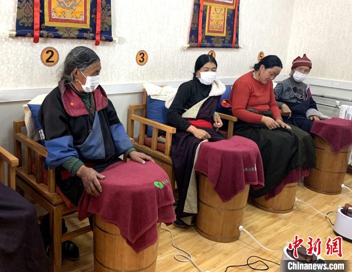 青海藏鄉(xiāng)醫(yī)改見聞：公共衛(wèi)生分片區(qū)，濱?！巴庠眰鲙蛶?/></a></div>
                        <div   id=