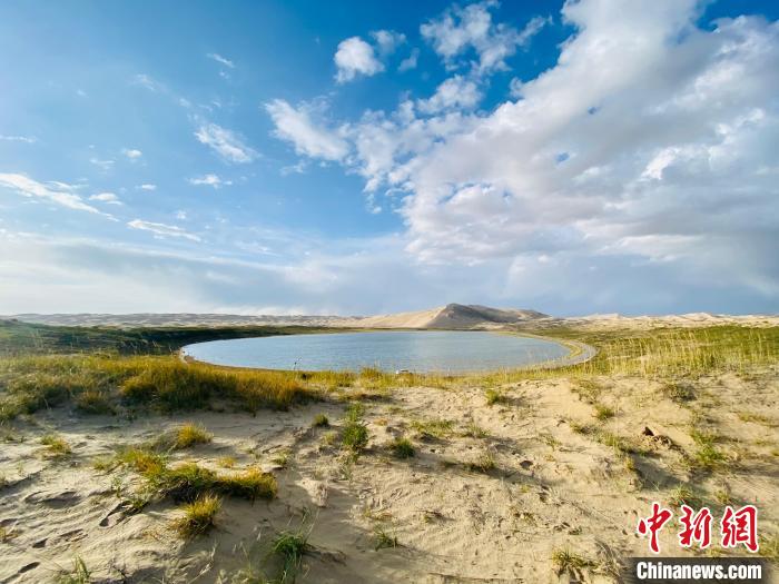 圖為關(guān)停四年后的沙島景區(qū)現(xiàn)狀?！±罱瓕?攝
