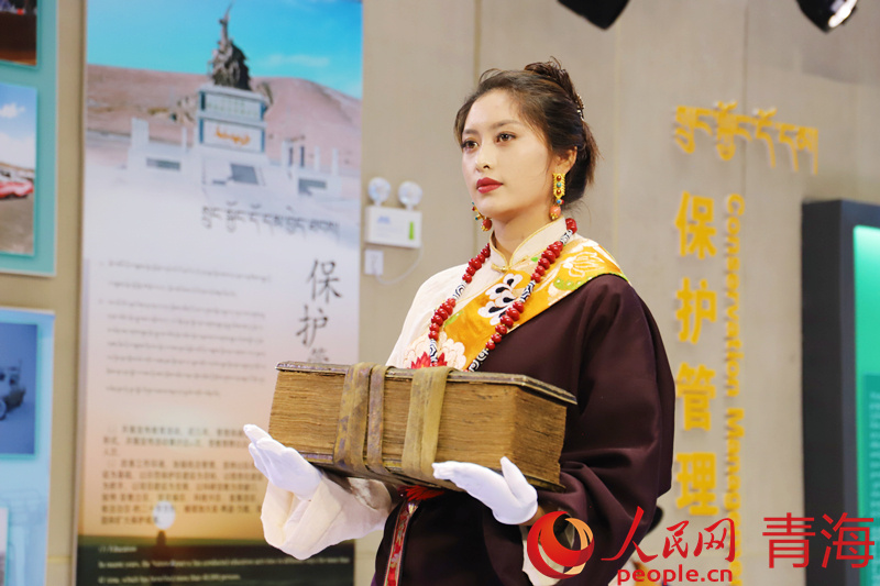 藏品展示。人民網(wǎng) 楊啟紅攝