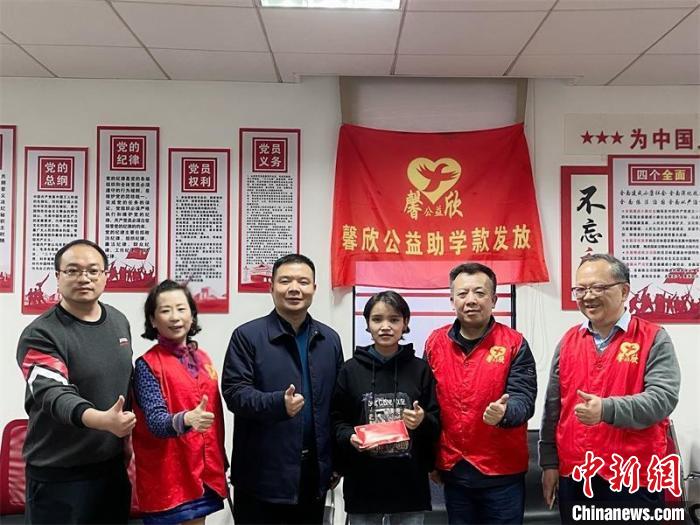 在湘求學(xué)的西藏女孩：“我淋過(guò)雨，也想努力為別人撐把傘”