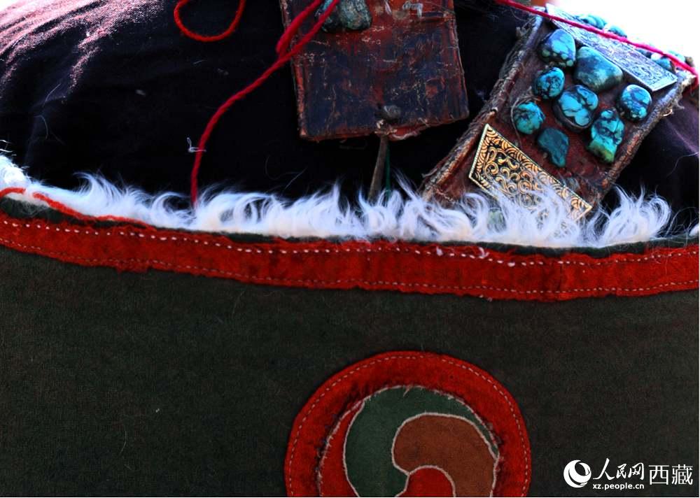 “飛天服飾”細節(jié)展示。 人民網(wǎng) 李海霞攝