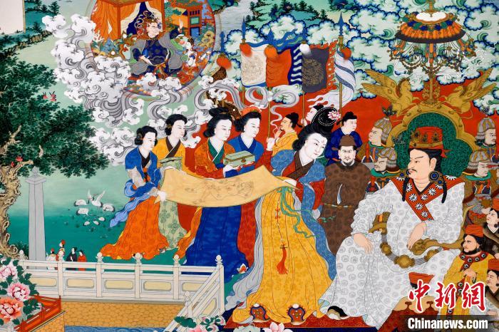 圖為5月16日，展覽中的新創(chuàng)唐卡作品(局部)?！±盍?攝